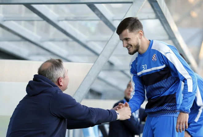 Petar Stojanović in Matjaž Kek sta bila še pred meseci tekmeca v hrvaškem prvenstvu. FOTO: Matej Družnik/Delo