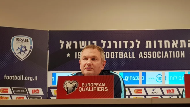 Matjaž Kek svari pred kakovostjo tekmeca. FOTO: Jernej Suhadolnik