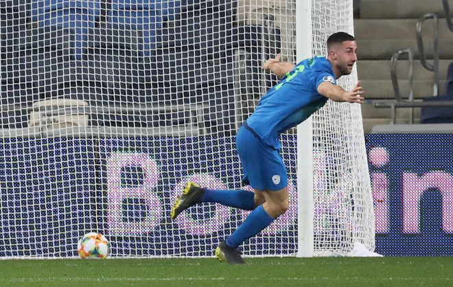 Andraž Šporar je tik pred naslovom slovaškega prvaka. FOTO: Reuters