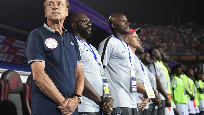 Fotografija: Nigerijski selektor Gernot Rohr je iz skupine neuveljavljenih posameznikov ustvaril močno nogometno enoto. Foto AFP
