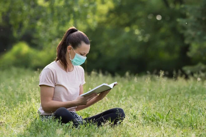 Raziskave so pokazale, da v možganih ob rednem izvajanju meditacije nastanejo strukturne spremembe, ki pomembno vplivajo na način razmišljanja in toleranco do stresnih okoliščin. FOTO: Shutterstock
