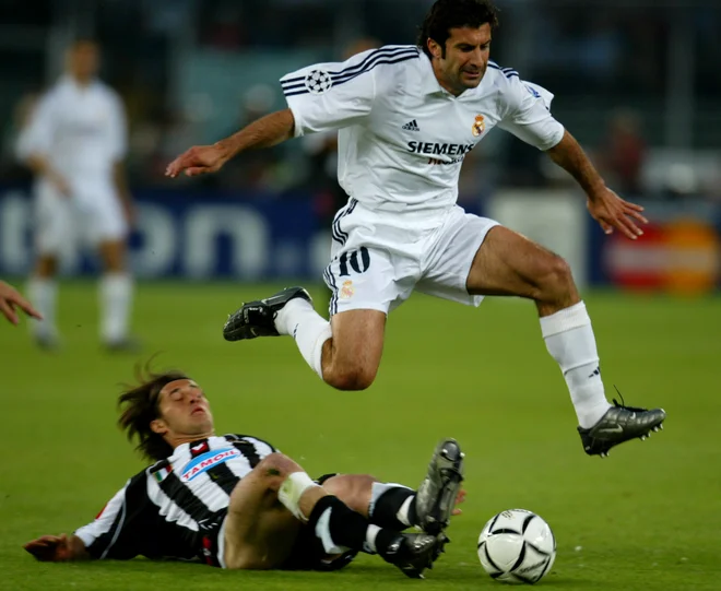 Luis Figo je bil prvi Perezov vesoljec. FOTO: Reuters