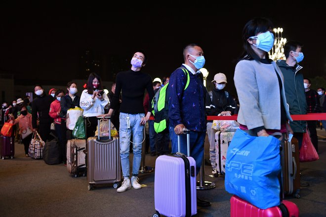 Posebno željo po potovanju vzbuja pri Kitajcih že zatrt občutek frustracije zaradi neizživetih novoletnih praznikov. FOTO: Reuters