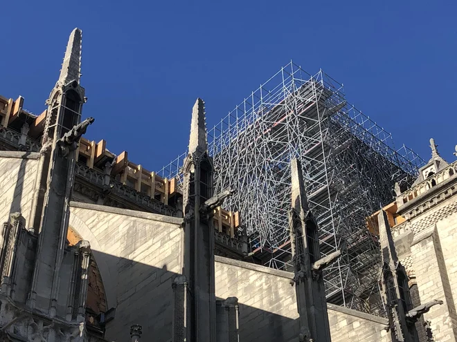 Notredamska katedrala v Parizu Foto Mimi Podkrižnik
