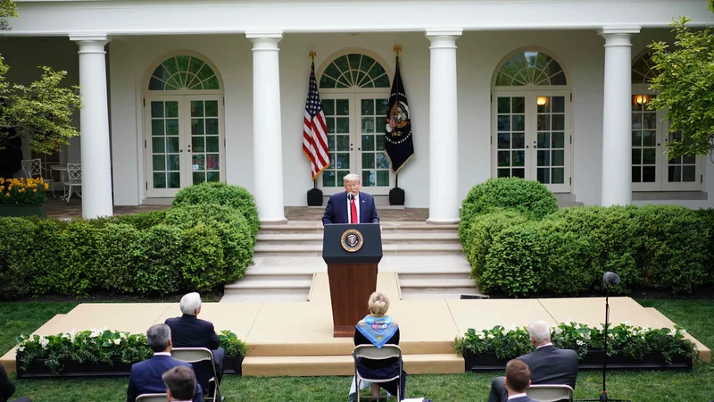 Fotografija: Ameriški predsednik Donald Trump med torkovo tiskovno konferenco. FOTO: Mandel Ngan/AFP