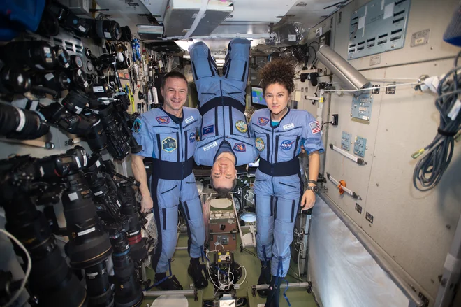 Andrew Morgan, Oleg Skripočka in Jessica Meir. FOTO: Nasa