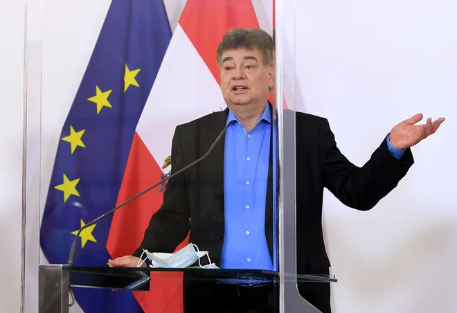 Werner Kogler je predstavil novosti pri sproščanju športa in rekreacije v Avstriji. FOTO: Reuters