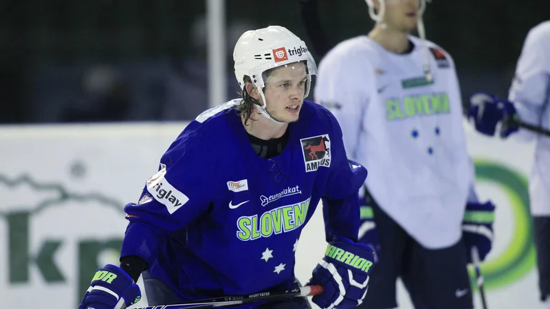 Fotografija: Žiga Jeglič že vrsto let sodi med adute slovenske hokejske reprezentance. FOTO: Leon Vidic/Delo