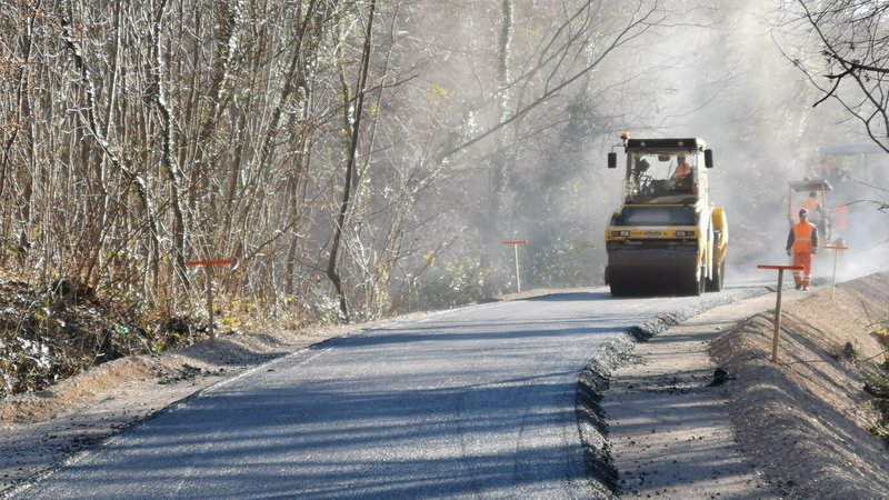 Fotografija: Dostopne ceste v dolini Glinščice so skoraj pripravljene, sledi izbor izvajalcev na glavnem delu projekta. Foto Boris Šuligoj
