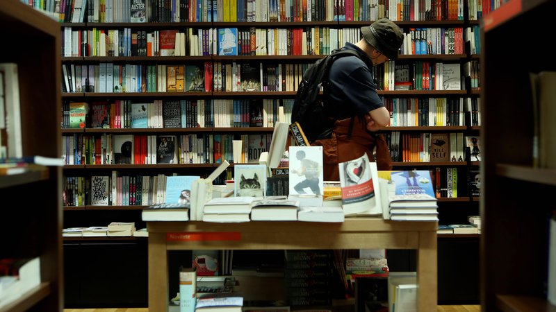 Fotografija: Ogroženo ni le založništvo, ampak tudi knjigarne. Foto Uroš Hočevar