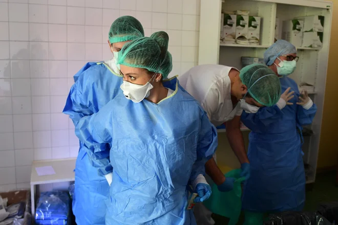 Stabilna telesna masa (preprečevanje naraščanja telesne mase ali njenega izgubljanja) je prvi in najboljši ukrep preventive in terapije debelosti v sedanjem času. FOTO: AFP