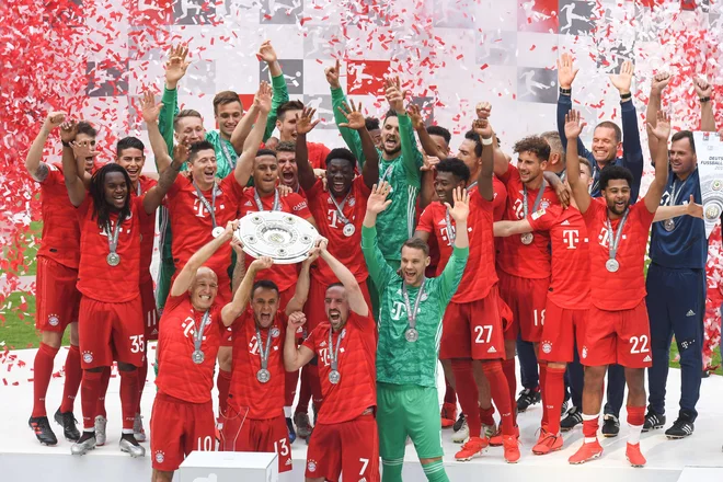 Če Sky ne bo plačal obroka za televizijske pravice prenosov bundeslige, bo tudi najbogatejši nemški klub Bayern ob nekaj milijonov evrov. FOTO: AFP