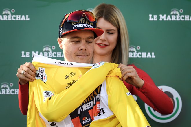 Zmaga na prologu v Romandiji in rumena majica sta doslej največja uspeha v Tratnikovi karieri. FOTO: AFP