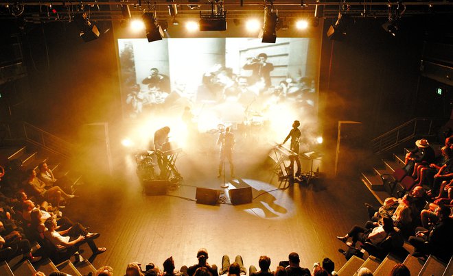 Laibach vedno poskrbijo za spektakelskost.<br />
FOTO: Tomislav Gangl
