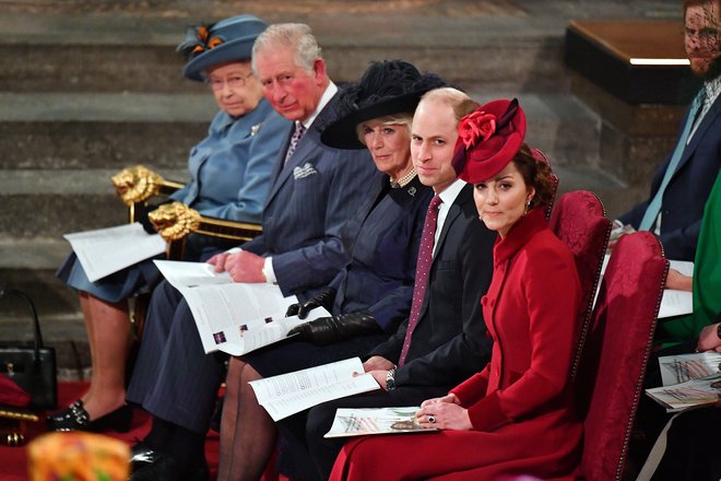 Kraljica se je nazadnje pojavila v javnosti 9. marca, na dan Commonwealtha, ki velja za najpomembnejši britanski praznik. Osrednja slovesnost ob prazniku poteka v Westminstrski opatiji.  FOTO: Reuters