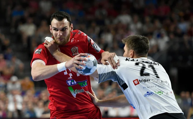 Po dveh sezonah igranja za Veszprem se Borut Mačkovšek seli v Szeged. FOTO: AFP