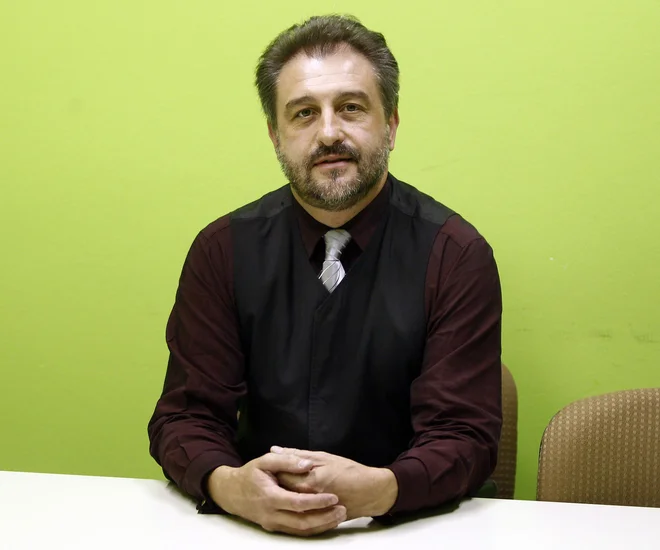 Radovan Kragelj pravi, da bi nova paradigma gospodarstva po epidemiji koronavirusa lahko bila manj individualnih zmag ter več povezovanja in samozadostnosti. FOTO: Aleš Černivec/ Delo