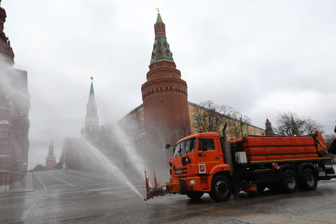 Rdeči trg med razkuževanjem. Foto: Reuters