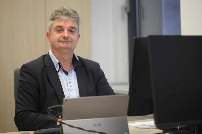 Po mnenju Gorana Novkovića, izvršnega direktorja Kluba slovenskih podjetnikov, bodo za pomoč prikrajšana investicijsko najbolj razvojna podjetja. FOTO: Mavirc Pivk/Delo