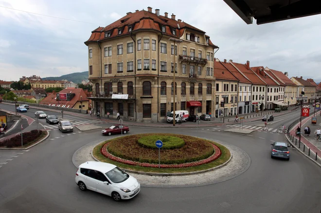 Samoorganizacija ljudi je pripomogla k večji mobilnosti.<br />
Foto Tadej Regent