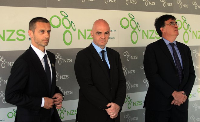 Tedanji predsednik NZS Aleksander Čeferin je 6. maja 2016 gostil na odprtju vadbenega središča Brdo tudi Giannija Infantina in Teodora Theodoridisa. FOTO: Blaz Samec