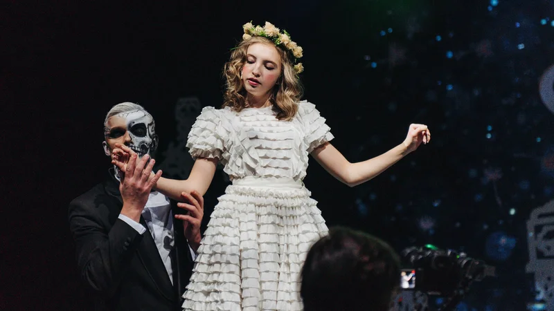 Fotografija: 25. avgusta naj bi pri nas spet nastopilo Gledališče LDM Novaya Scena iz Sankt Peterburga, ki je lani uprizorilo predstavi Mojster in Margareta ter Evgenij Onjegin, letos pa so pripravili predstavo Lolita. Foto Festival Ljubljana