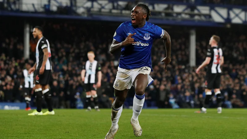 Italijanski nogometaš Moise Kean si je privoščil veliko neumnost. FOTO: Reuters