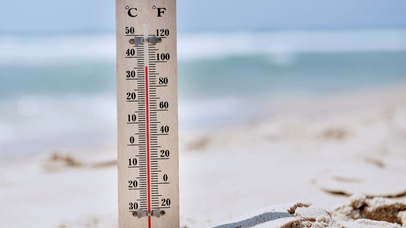 Fotografija: Do kod se bodo letos poleti povzpeli termometri? FOTO: Shutterstock Photo