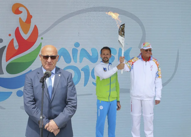 Bogdan Gabrovec je tako lani pospremil slovenske športnike na evropske igre v MInsk, letos pa se je prvi mož OKS podobno kot stanovski kolegi po vsem svetu moral odpovedati projektu olimpijskih iger. Foto Jože Suhadolnik