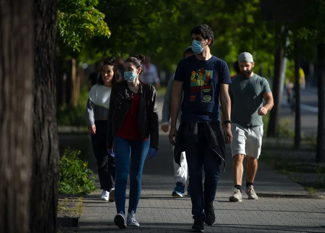 Tudi Madridčani se danes rekreirajo na prostem prvič po približno mesecu in pol. FOTO: Pierre-philippe Marcou/AFP