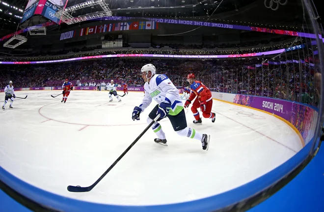 Enaintridesetletnik je igral na olimpijskih igrah v Sočiju, reprezentanci želi vnovično uvrstitev na OI, za izbrano vrsto ne bo več igral, bo pa njen velik navijač. FOTO: Matej Družnik/Delo