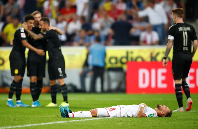Razkrtije o treh nogometaših okuženih z virusom sars-cov-2 je&nbsp; zamajalo nadaljevanje bundeslige. FOTO: Reuters