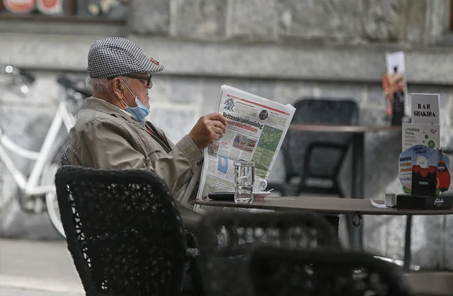 Prve goste so danes že sprejele terase gostinskih lokalov. FOTO: Blaž Samec/Delo