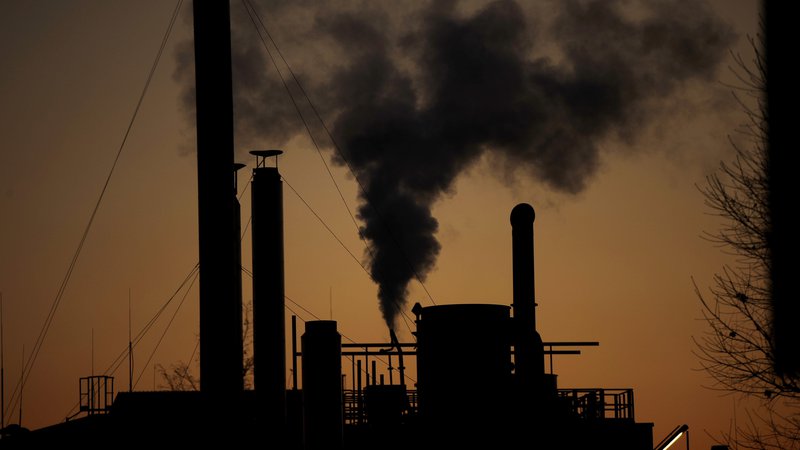 Fotografija: Kako dolgo bomo še dovoljevali onesnaževanje okolja? FOTO: AP
