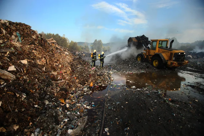 Če lastnik Ekosistemov ne bo saniral območja, ga bo država – in mu to potem tudi zaračunala. FOTO: Jure Eržen