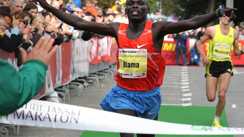 Fotografija: Slovenija, Ljubljana, 25.Oktober2009, 14. ljubljanski maraton, zmagovalec William Biama. Foto: Igor Zaplatil/DELO