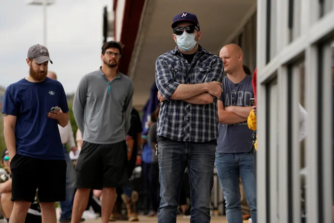 V ZDA bliskovito narašča število brezposelnih oseb. FOTO: Reuters