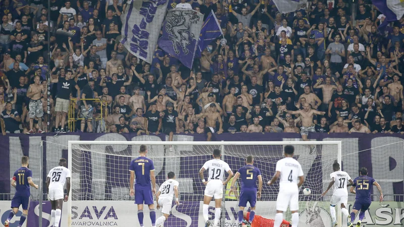 Fotografija: Ludogorec je zabil Mariboru drugi gol po nespametni potezi Mitje Vilerja. FOTO: Roman Šipić