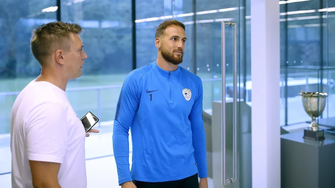 Jan Oblak bo v tekmi s Poljsko gotovo eden najvidnejših akterjev, saj ga čaka veliko dela v boju z odličnimi napadalci gostov. FOTO: Blaž Samec