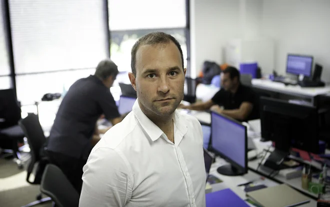 Direktor Resalte Luka Komazec pravi, da dejavno preprečujejo izgorevanje zaposlenih. Foto Jože Suhadolnik