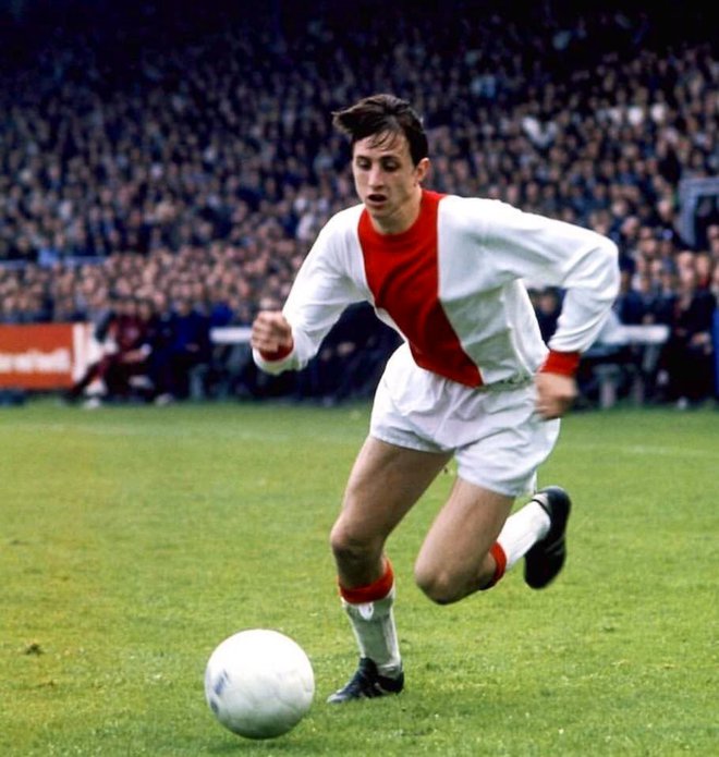 Po Johanu Cruyffu so predlani poimenovali osrednji štadion v Amsterdamu. FOTO: twitter