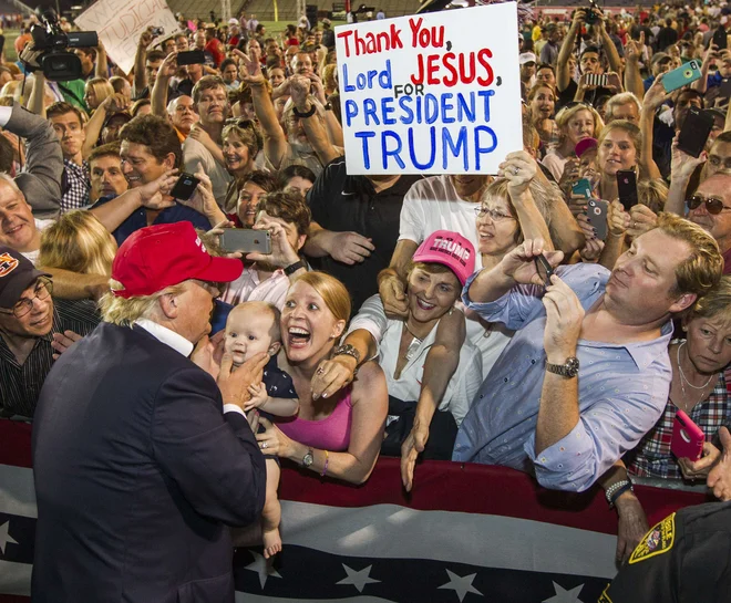 Nekateri krivdo pripisujejo tudi retoriki, ki jo spodbuja republikanski predsednik Donald Trump. FOTO: Mark Wallheiser AFP – International News Agency