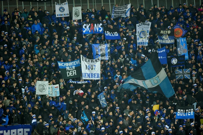 Črno-modra družina Atalante je izgubila enega od svojih najmlajših članov. FOTO: Reuters