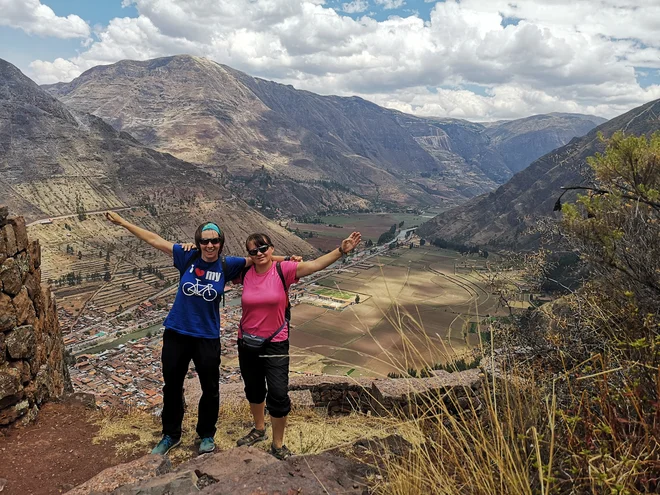 Panoramski razgled z vrha ruševin v sveti dolini Inkov, mesto Pisac, Peru FOTO: osebni arhiv