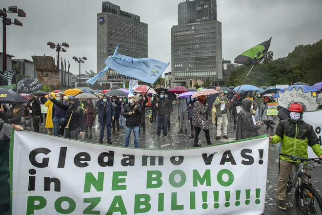 Brez narave ni niti ljudi niti razvoja in dobičkov. FOTO: Voranc Vogel