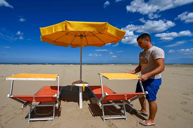 To, kar smo Evropejci doživljali v domačih mestih, bo tako ali drugače zaznamovalo življenje v turističnih krajih. Foto: Vincenzo Pinto/Afp