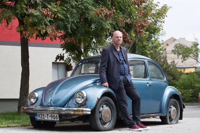 Damir Ovčina je napisal izjemen avtobiografski roman. FOTO: Promocijsko gradivo