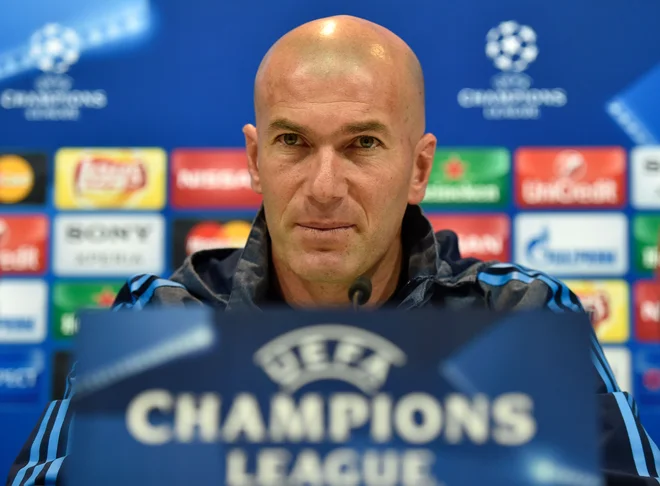 Zinedine Zidane je poskrbel za enega od najlepših golov v ligi prvakov. FOTO: AFP