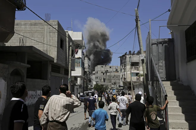 Do odločitve prihaja medtem, ko želi administracija Donalda Trumpa doseči, da ZN spremenijo opredelitev, kdo je palestinski begunec. FOTO: Adel Hana/AP