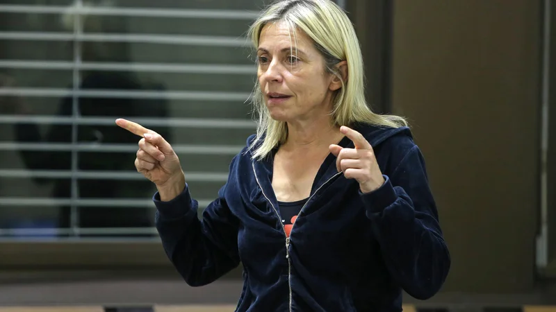 Fotografija: Nada Rotovnik Kozjek: »Eden od problemov sodobnega človeka je, da vseskozi išče načine, kako postati boljši, ne da bi se zavedal, kaj to pomeni.« FOTO: Igor Zaplatil